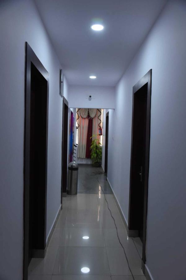 Star Bliss Plaza Hotel Bangalore Bagian luar foto