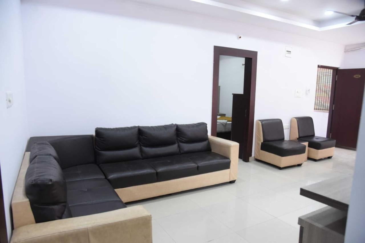 Star Bliss Plaza Hotel Bangalore Bagian luar foto