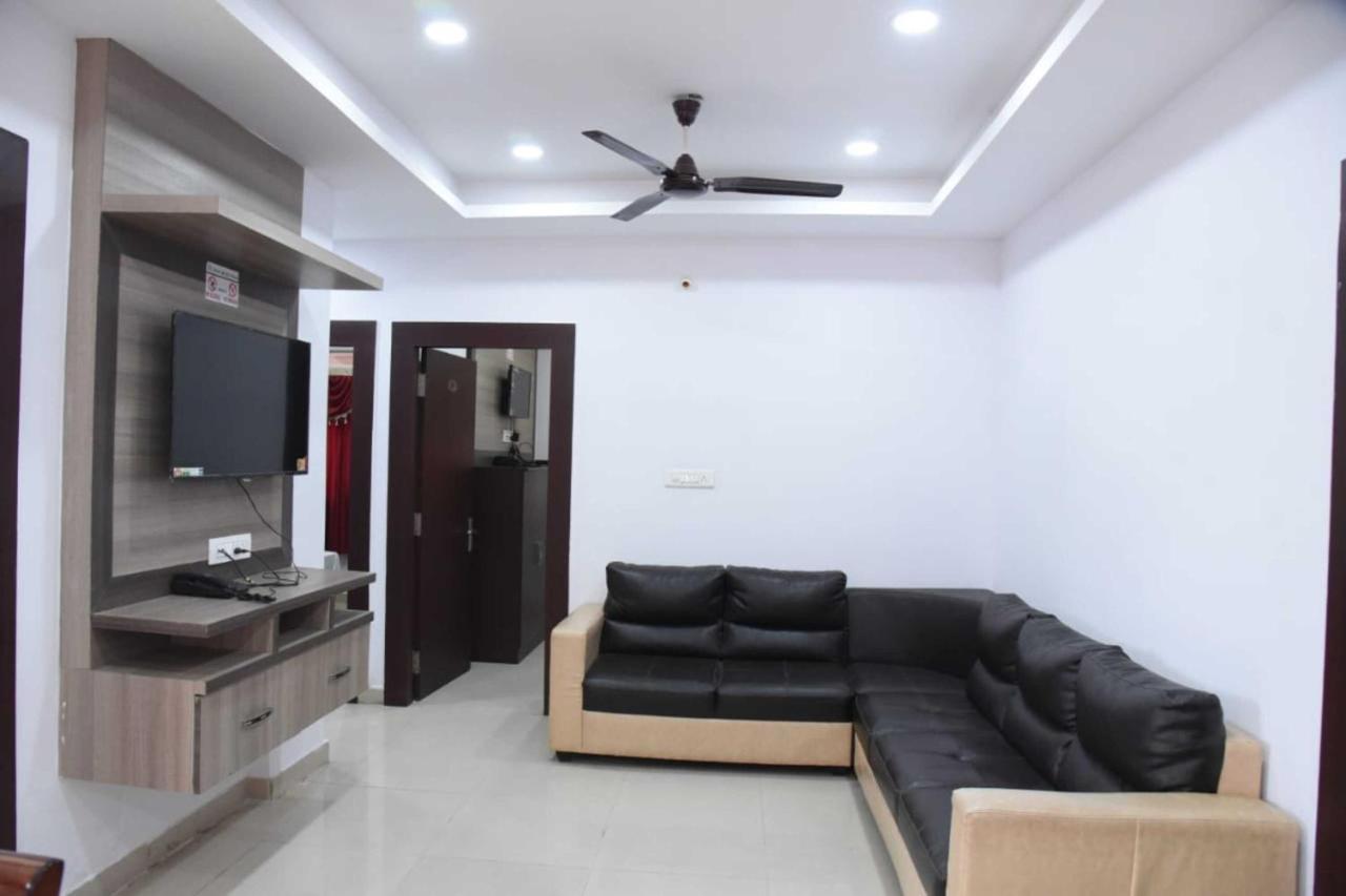 Star Bliss Plaza Hotel Bangalore Bagian luar foto