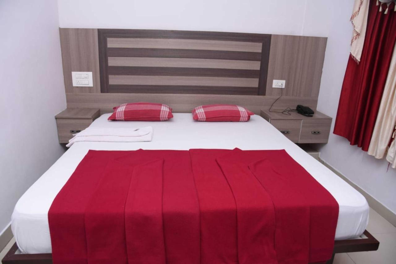 Star Bliss Plaza Hotel Bangalore Bagian luar foto